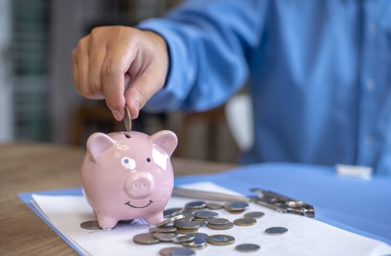 How to Maximize Your Savings: Practical Tips for Managing Money Like a Pro